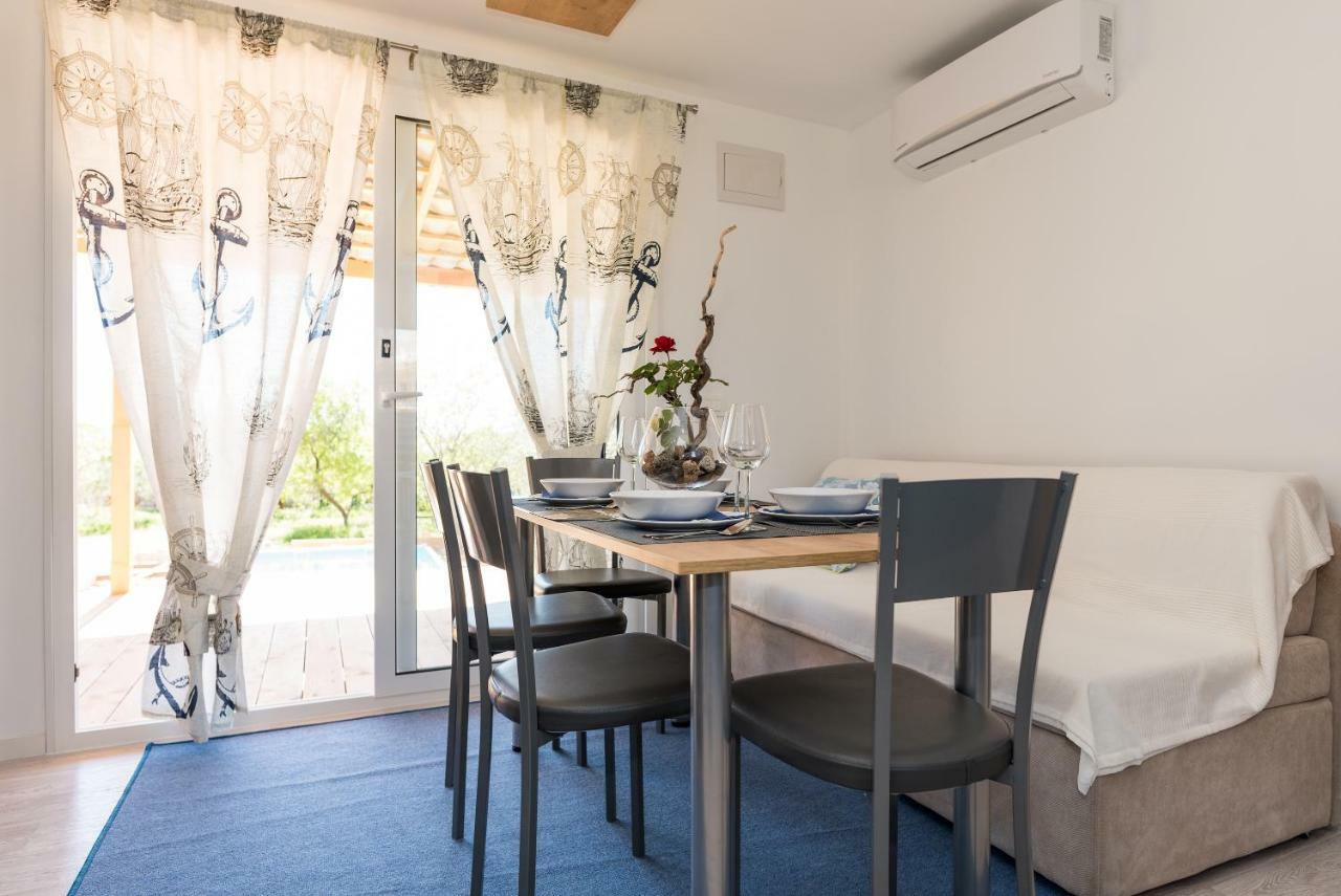 Authentic Camping Dalmatia Pirovac Buitenkant foto